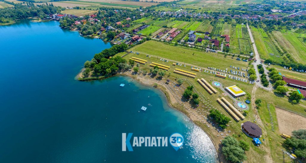 Озеро Дідово у селі Дийда Відпочинок у Карпатах у 3Д